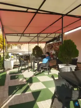 عکس رستوران و بیرون بر توکمی صدرا شیراز 10