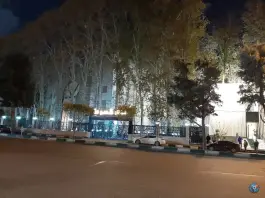 عکس تالار پذیرایی قصر رز، آبشار، کرج 2