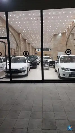 نمایشگاه اتومبیل نجفی، بلوار توحید، قم