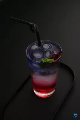 عکس آیس کافه ملک شهر اصفهان 5