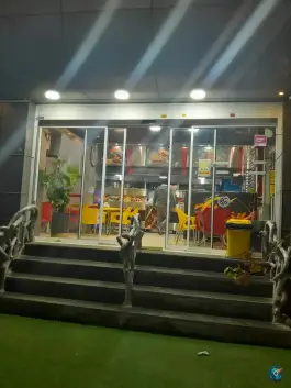 عکس فست فود ماه، فدک، شیراز 4