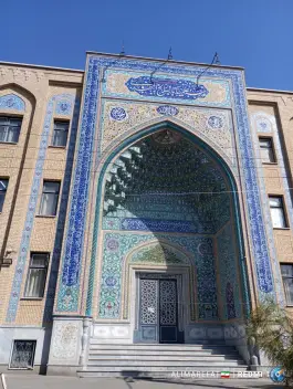مدرسه علمیه اباصالح المهدی(عج) بلوار امین قم
