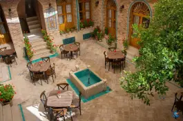 عمارت انگشت دونه، محله گود عربان، شیراز