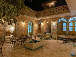 عکس عمارت انگشت دونه، محله گود عربان، شیراز 5