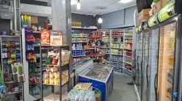 عکس سوپرمارکت شب؛ محله هزارجریب اصفهان 4