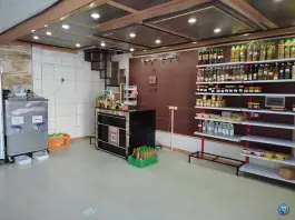 عکس لبنیات سنتی دهاتی؛ بیست متری امام خمینی، شیراز 1