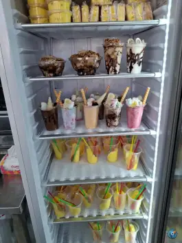 عکس آب میوه آبشار گلشهر کرج 5