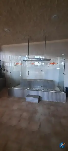 عکس استخر مهر و ماه تیران 5