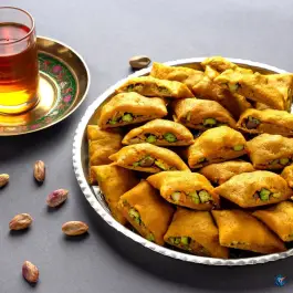 عکس سوهان و گز محمدجواد، محله بکایی، قم 3