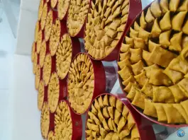 عکس سوهان و گز محمدجواد، محله بکایی، قم 9