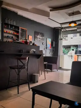 کافه کهور، ولیعصر، کرج
