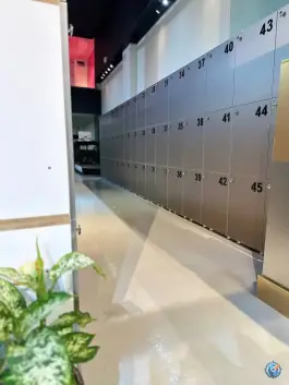عکس باشگاه ورزشی بانوان بارمان، محله کاج، تهران 3