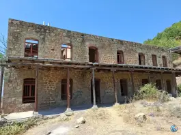 عکس عمارت تاریخی اینالو، منجوان خداآفرین 2