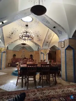 عکس سفره خانه و چایخانه سنتی حاج داداش، محله بازار زنجان 7