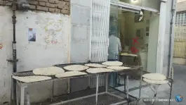 عکس نانوایی تافتون تنوری، محله جوی شور، قم 3
