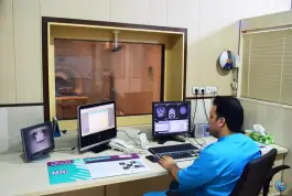 عکس مرکز تصویربرداری پزشکی طب آزما - خاکفرج قم 10