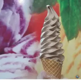 بستنی سلطان، بلوار شهید صدوقی، قم