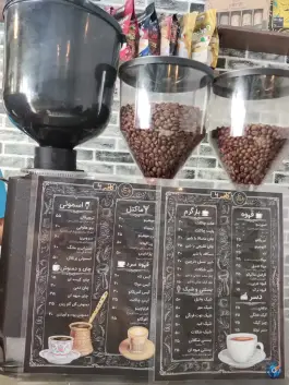عکس کافی شاپ فور، محله ارم، قم 6