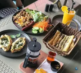 عکس رستوران ایتالیایی پای، وکیل آباد ۵۵، مشهد 3