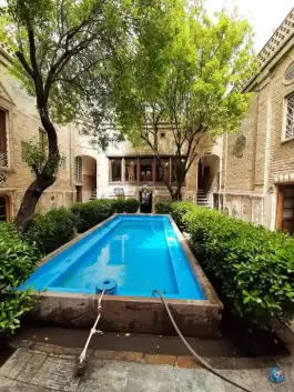عکس خانه تاریخی ملک، بازار تهران 2