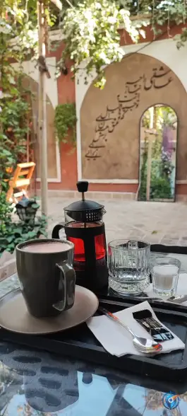 عکس کافه عمارت باوان محله مارنان اصفهان 3