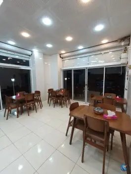 عکس کباب سرای هات لند، باهنر، زرند 4