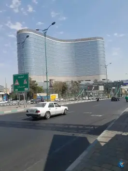 عکس بیمارستان هوشمند حضرت مهدی «عج» در محله جمال زاده تهران 2
