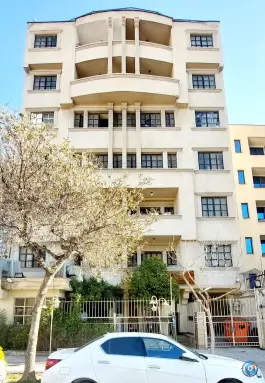 خوابگاه دانشگاه علوم پزشکی شیراز در محله فردوسی