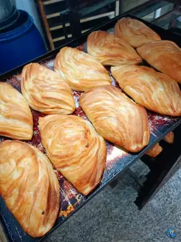 عکس باقلوای داغ گردویی فلارد، خیابان جی، اصفهان 3