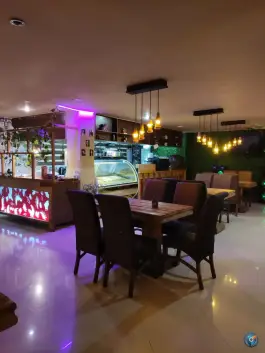 عکس فست فود پدر خوب، محله آزادی، تهران 7