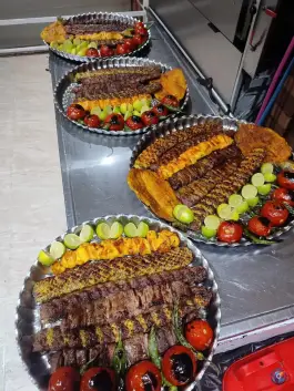 کبابسرای خانساری، محله ده تیرانی، الیگودرز