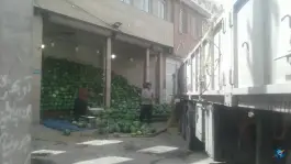 عکس هندوانه فروشی مردی، قلعه کامکار، قم 7