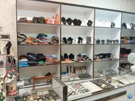عکس مرکز خرید تختی حسین آباد کرج 2