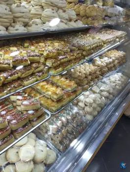 عکس شیرینی سرای کاخ، حسین آباد، کرج 3