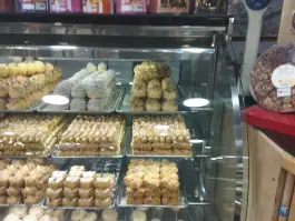 عکس شیرینی سرای کاخ، حسین آباد، کرج 4