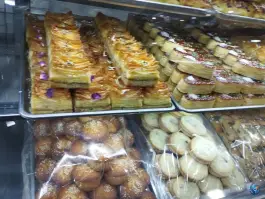 عکس شیرینی سرای کاخ، حسین آباد، کرج 8