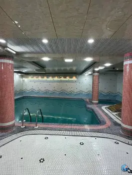 عکس استخر VIP خانوادگی تخت طاووس میدان دانش سرعین 2