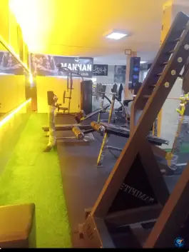 باشگاه بدنسازی منان، محله امام خمینی، مشهد