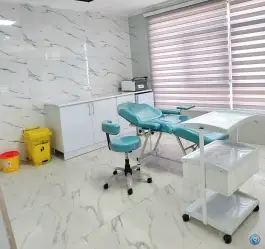 عکس کلینیک زیبایی درمانی یاس چقابل 5