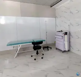 عکس کلینیک زیبایی درمانی یاس چقابل 9