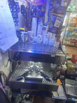 سوپر مارکت آراد، جارویی، کرج