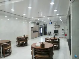 رستوران و بیرون بر پشنگ گچین بندرعباس