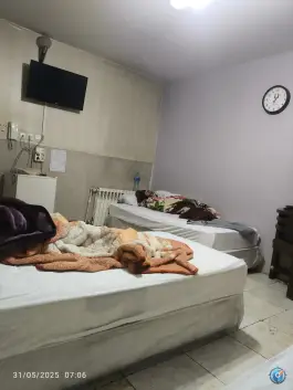 عکس مهمانپذیر آراز، میدان انقلاب، تهران 6