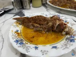 طباخی اکبر «آذر سابق» در محله نیروی دریایی تهران