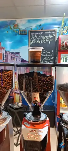کافه ونیز لردگان