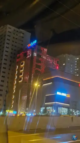 پارکینگ هایپر می، مرواریدشهر، تهران
