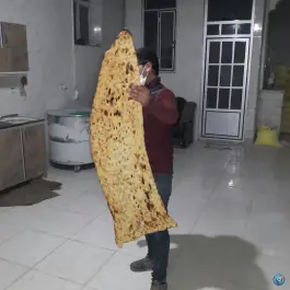 عکس نانوایی سنگگ سنتی عباسی، شهر قائم، قم 3