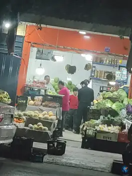 سبزی و میوه فروشی محله بوزان اصفهان