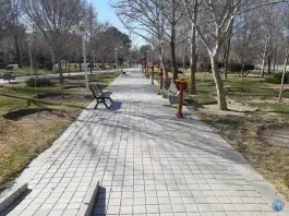 عکس پارک ایثارگران پل بزرگمهر اصفهان 2