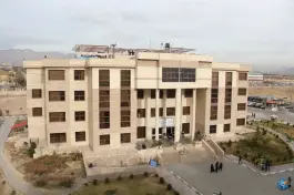 عکس دانشگاه آزاد اسلامی واحد هشتگرد، بلوار کارگر، هشتگرد 2